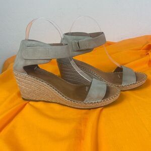 Gentile Souls By Kenneth Cole 9M Charli taupe wedge sandals jute wrap